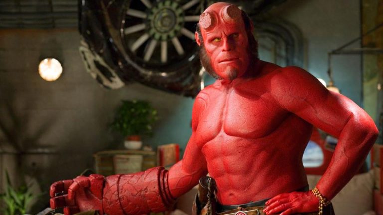 Ron Perlman quiere terminar la trilogía de Hellboy por los fans