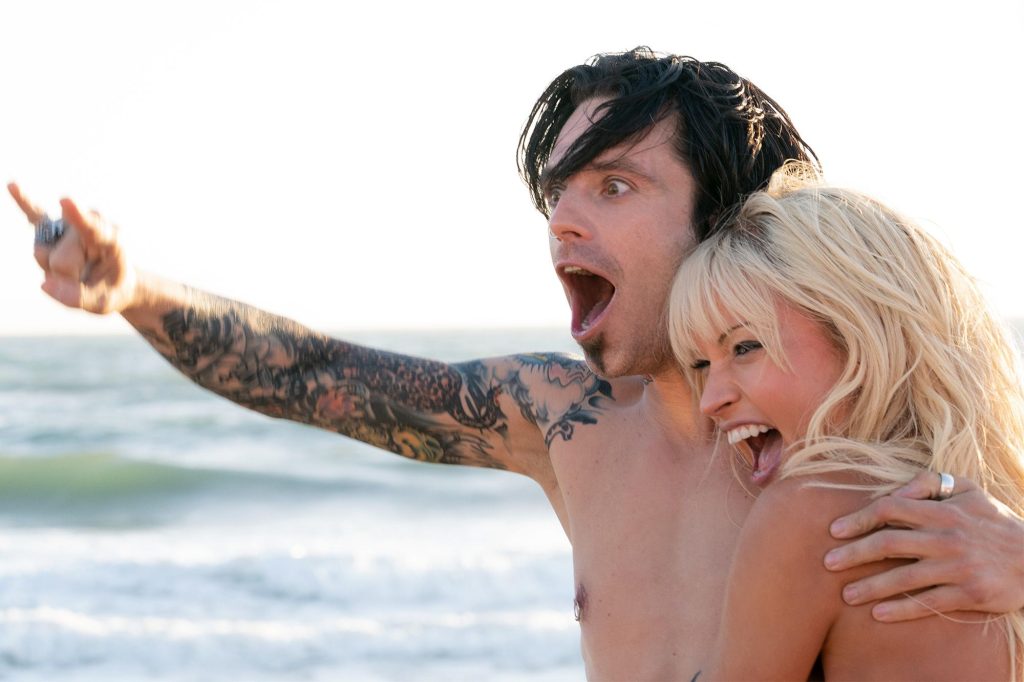 Pam & Tommy es una interesante mirada feminista sobre la primera cinta pornográfica casera robada