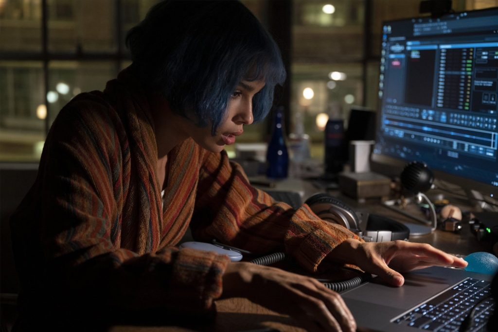 Kimi: alguien está escuchando es un excelente thriller cibernético de Steven Soderbergh