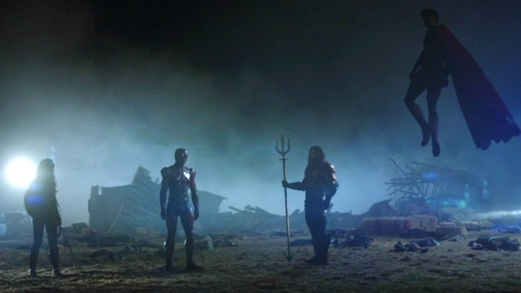 Los cameos de Batman y Cyborg fueron eliminados del final de Peacemaker