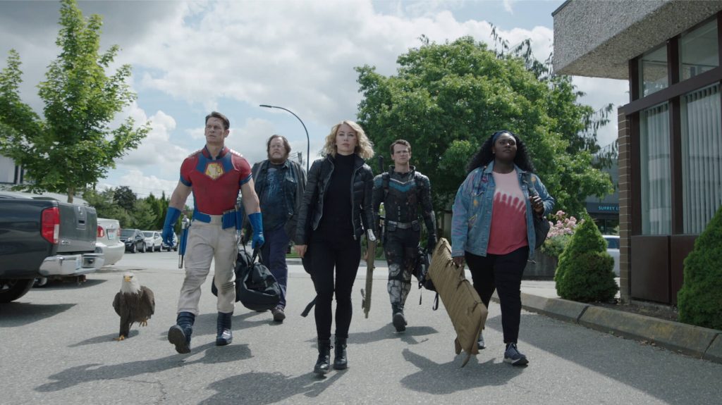 James Gunn insinúa que la temporada 2 de Peacemaker tendrá más conexiones con el DCEU