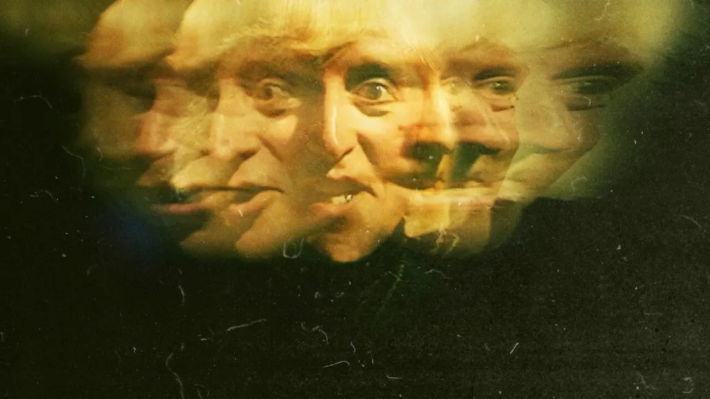 Por estas razones DEBES ver Jimmy Savile: A British Horror Story