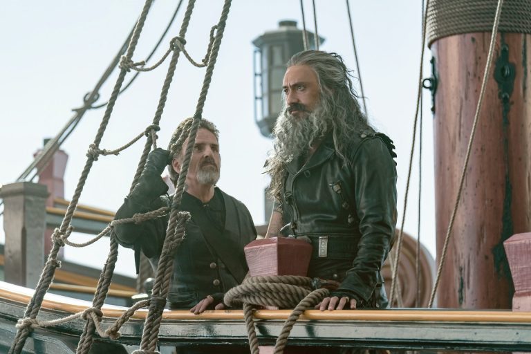 Todas las preguntas que nos quedaron tras ver la primera temporada de Our Flag Means Death