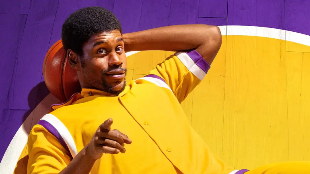Winning Time vs They Call Me Magic: ¿cuál serie es más cercana a la realidad?