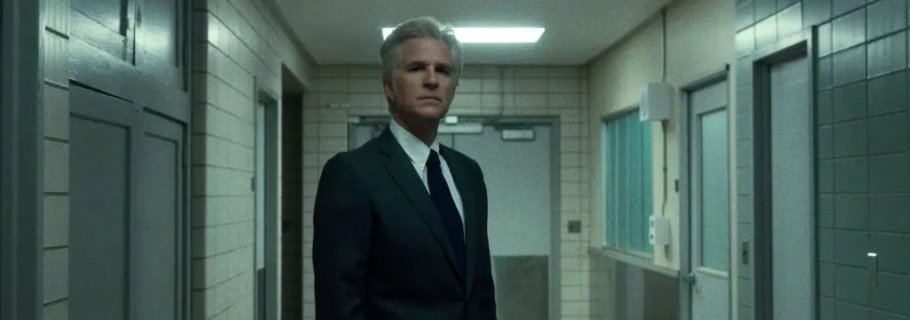 El Dr. Martin Brenner podría ser el amo definitivo del Upside Down de Stranger Things