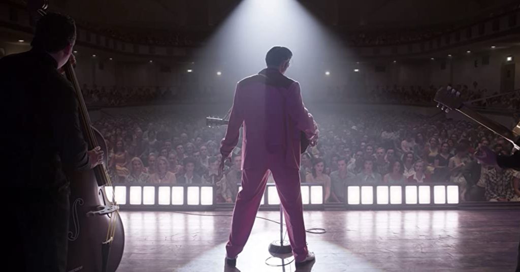 La biopic de Elvis cautiva por el glamour y no por su alma