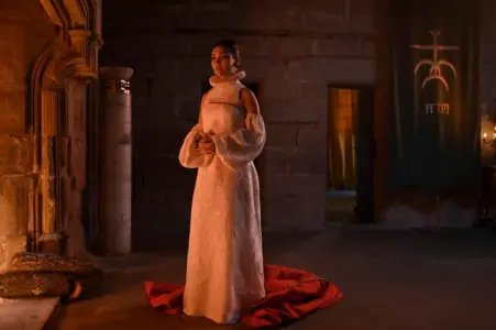 #SDCC2022: Teaser tráiler de la serie de Vampire Academy