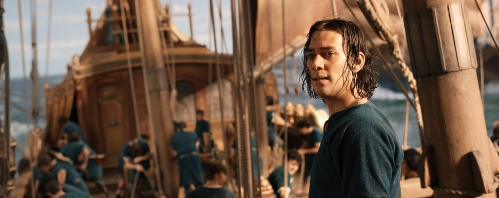 ¿A qué o a quién escucha Isildur a través de la luz en Los Anillos de Poder?