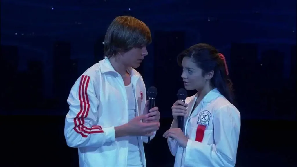 El creador de HSMTMTS habla sobre los rumores de Zac Efron y Vanessa Hudgens en la temporada 4