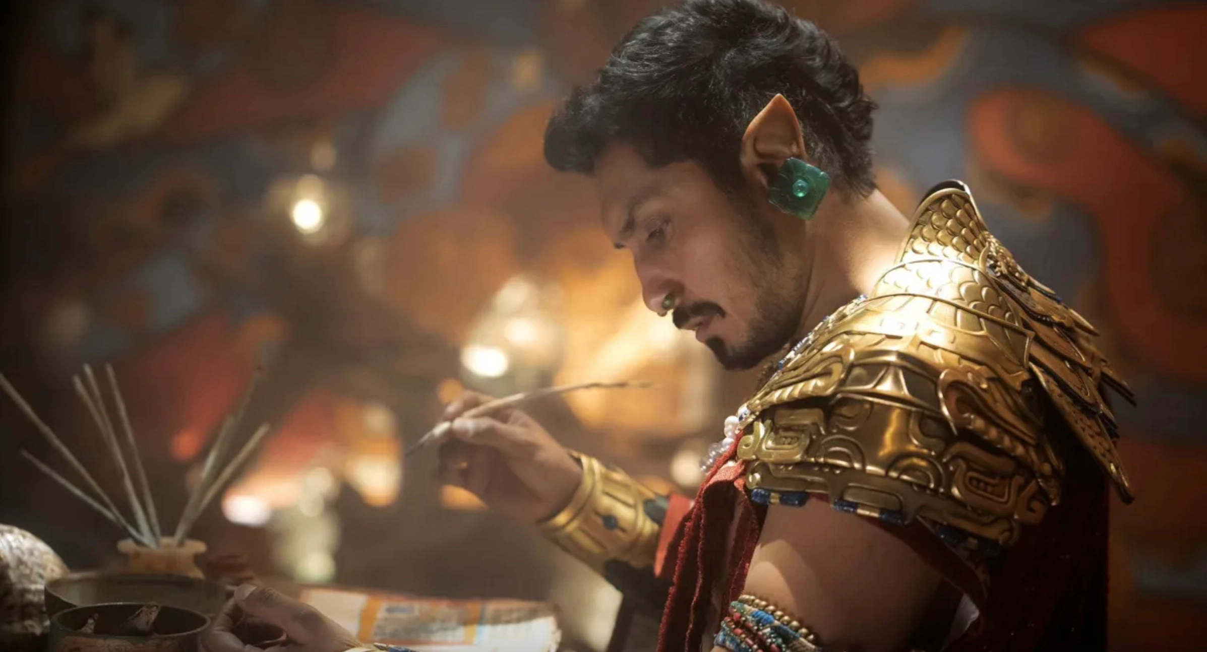 Tenoch Huerta se siente honrado por las comparaciones con Jason Momoa