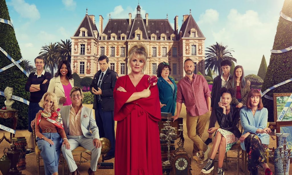 ¡Muy british! Hablamos con Sally Lindsay creadora, escritora, productora y protagonista de The Madame Blanc Mysteries