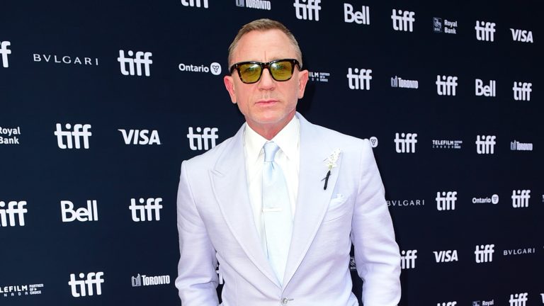 Daniel Craig