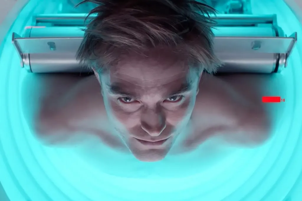 Primer vistazo de Mickey 17, la nueva película de Bong Joon-Ho con Robert Pattinson