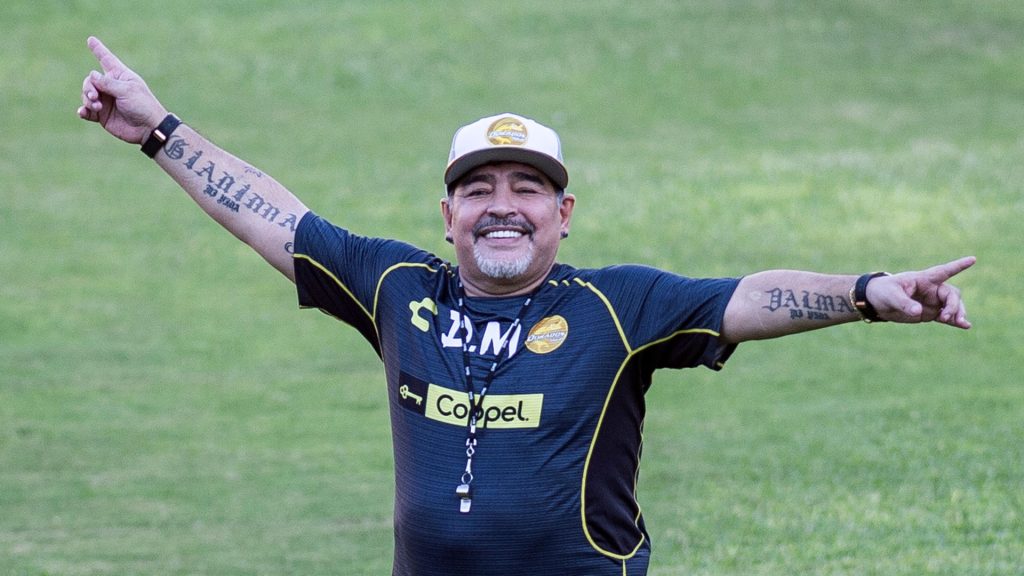 Maradona: fenómeno en la cancha y en la pantalla