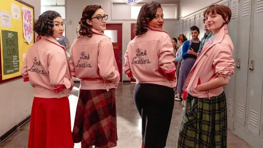 ¡Mira el primer avance del spin-off televisivo de Vaselina!