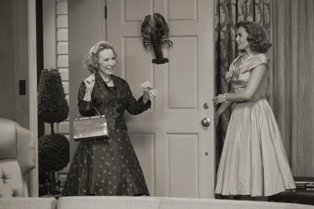 ¡Hechizada! Debra Jo Rupp se suma a Agatha: Coven of Chaos