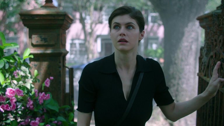 ¡Las brujas vuelven! Mayfair Witches es renovada para una segunda temporada