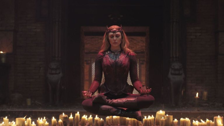 ¿Volverá Scarlet Witch al MCU? ¡Elizabeth Olsen lo insinúa!