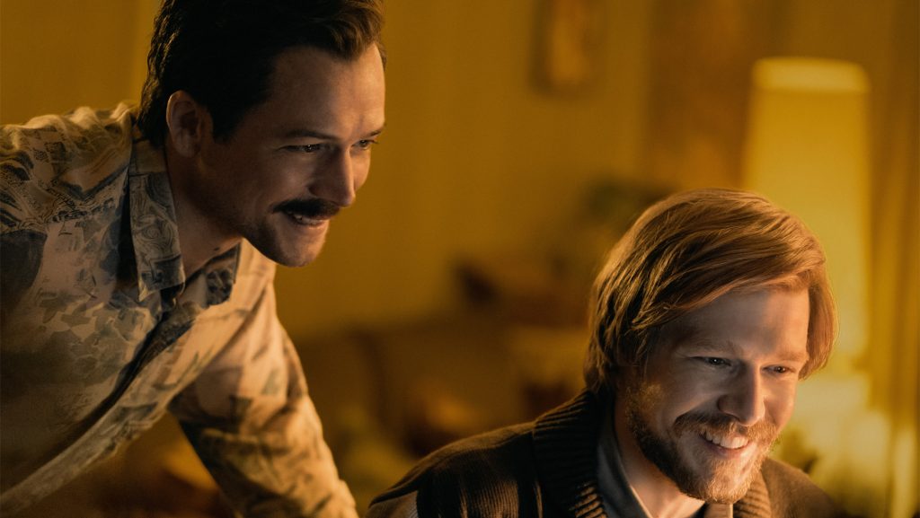 Taron Egerton protagoniza el tráiler de Tetris, la película de Apple TV+ sobre este popular videojuego