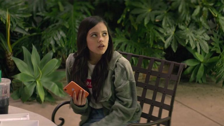 Jenna Ortega se sintió devastada por no poder participar en la temporada 4 de You