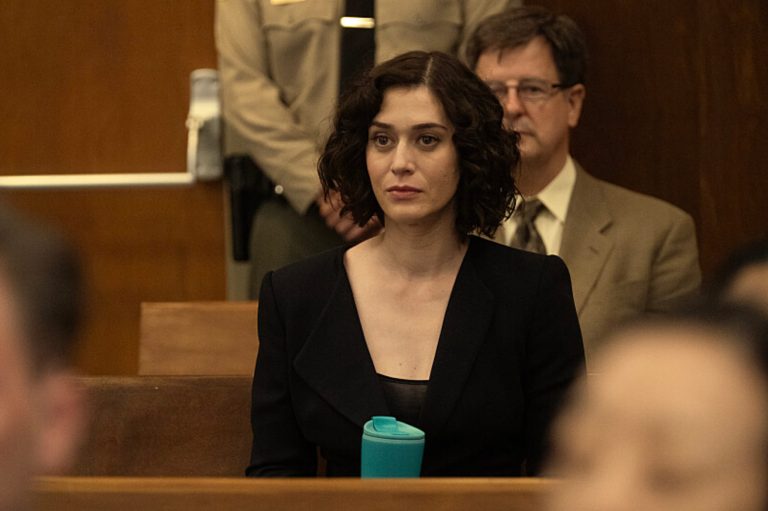 Lizzy Caplan, Jesse Plemons y más actores se suman a la nueva serie de Robert De Niro