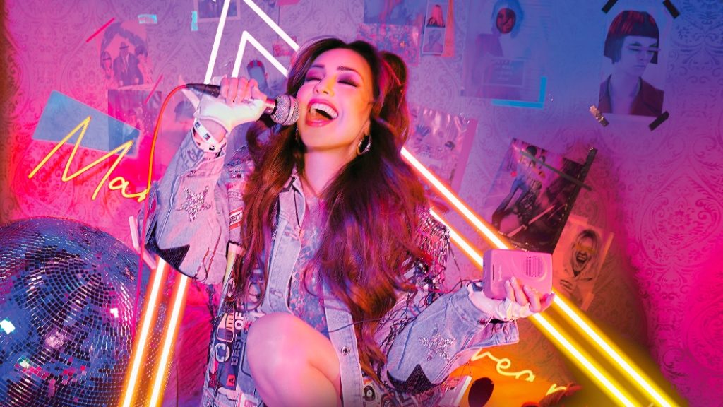 Thalía llega a Paramount+ con nueva docuserie sobre la música que la marcó en su vida