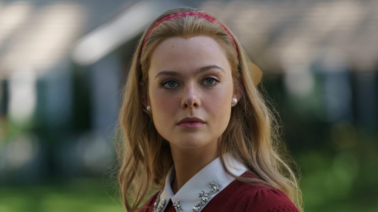 Elle Fanning en The Girl from Plainville