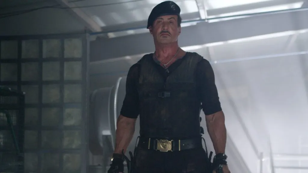 ¡Ellos tendrán que evitar una Tercera Guerra Mundial! Mira el tráiler de Los Indestructibles 4