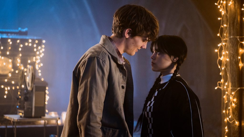 La temporada 2 de Wednesday abandonará el romance, de acuerdo con Jenna Ortega