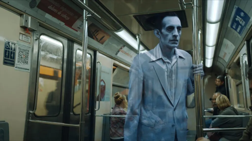 ¡EXCLUSIVA! Mira el tráiler oficial de El Extraño Caso del Fantasma Claustrofóbico