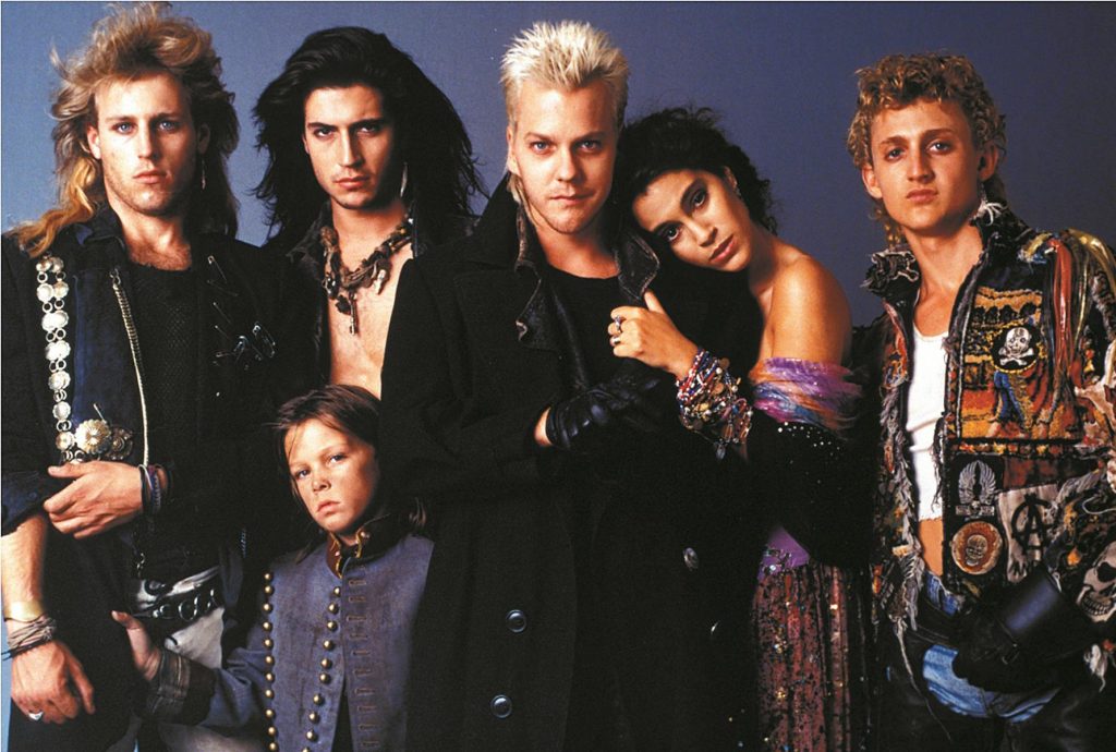 Hay que rendirle culto a The Lost Boys, la primera producción audiovisual de terror para el público femenino adolescente