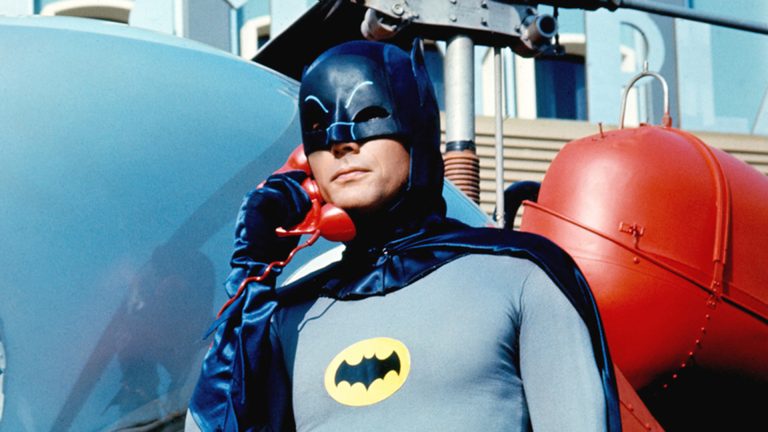 Si no fuera por Adam West, Batman no estaría en nuestros corazones