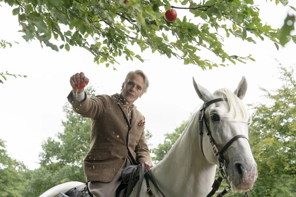 Jeremy Irons se suma al elenco de la serie El Conde de Montecristo