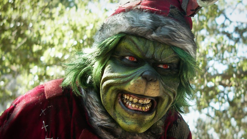 ¡El Grinch está de vuelta para aterrorizar la Navidad! Mira el tráiler de The Mean One: Un siniestro cuento de Navidad