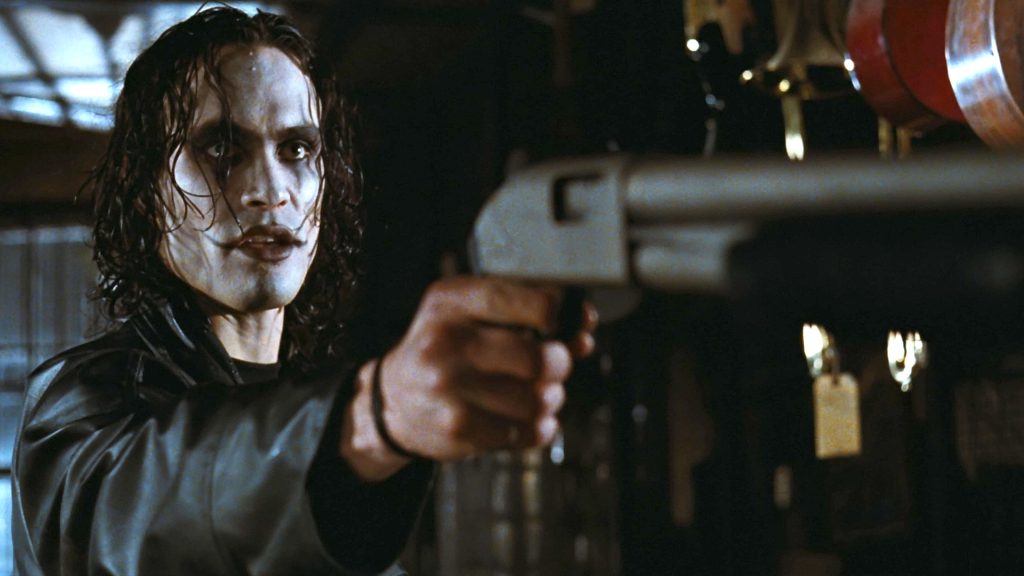 La tragedia de Brandon Lee opacó el estreno de El Cuervo