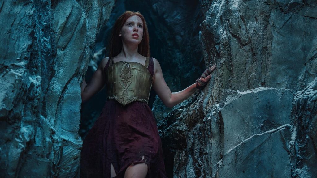 Millie Bobby Brown destaca en Damsel, el extraño cuento de hadas de Netflix