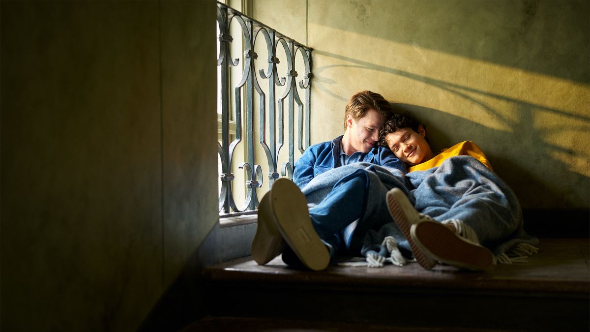 Edvin Ryding y Omar Rudberg como Wilhelm y Simon de Young Royals.