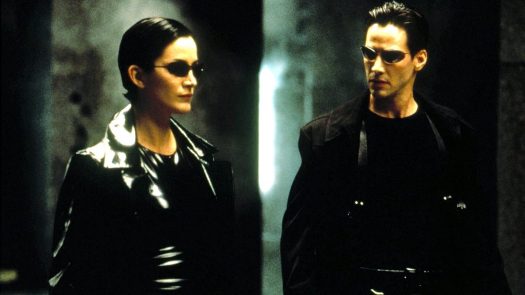 Carrie-Anne Moss y Keanu Reeves en Matrix