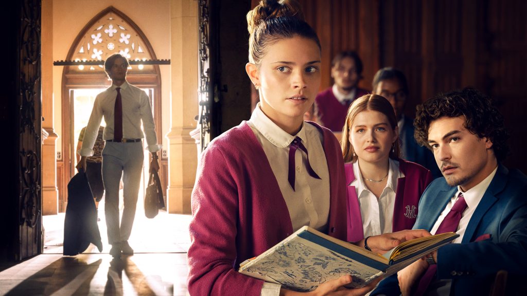 Series que debes ver si te gustó Maxton Hall – Un mundo entre nosotros