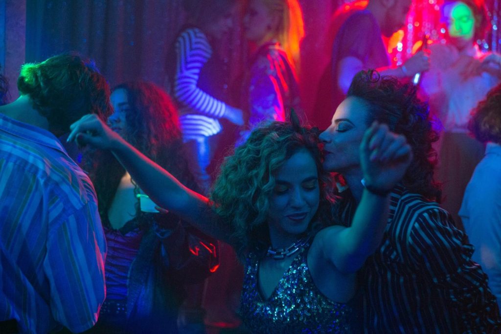 ¿Por qué debes ver Tengo que morir todas las noches en Prime Video?