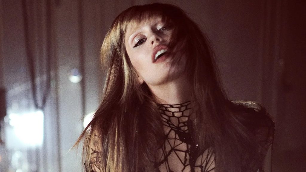 Miley Cyrus prepara canción para Avatar: Fuego y Cenizas