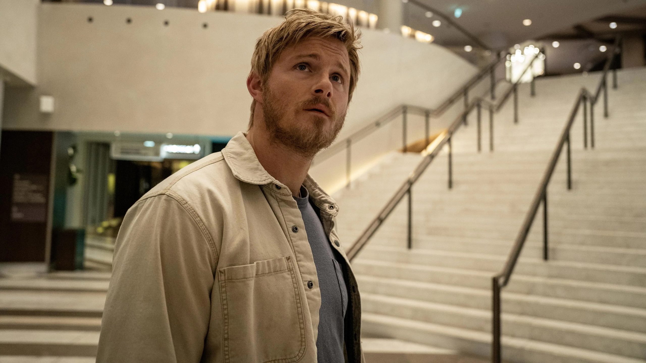 Alexander Ludwig en La Tierra Permanece