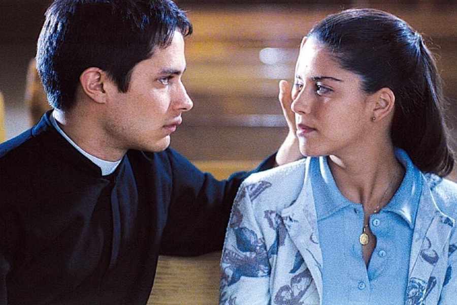 Escena de la película 'El crimen del padre Amaro', 2002, Alameda Films.