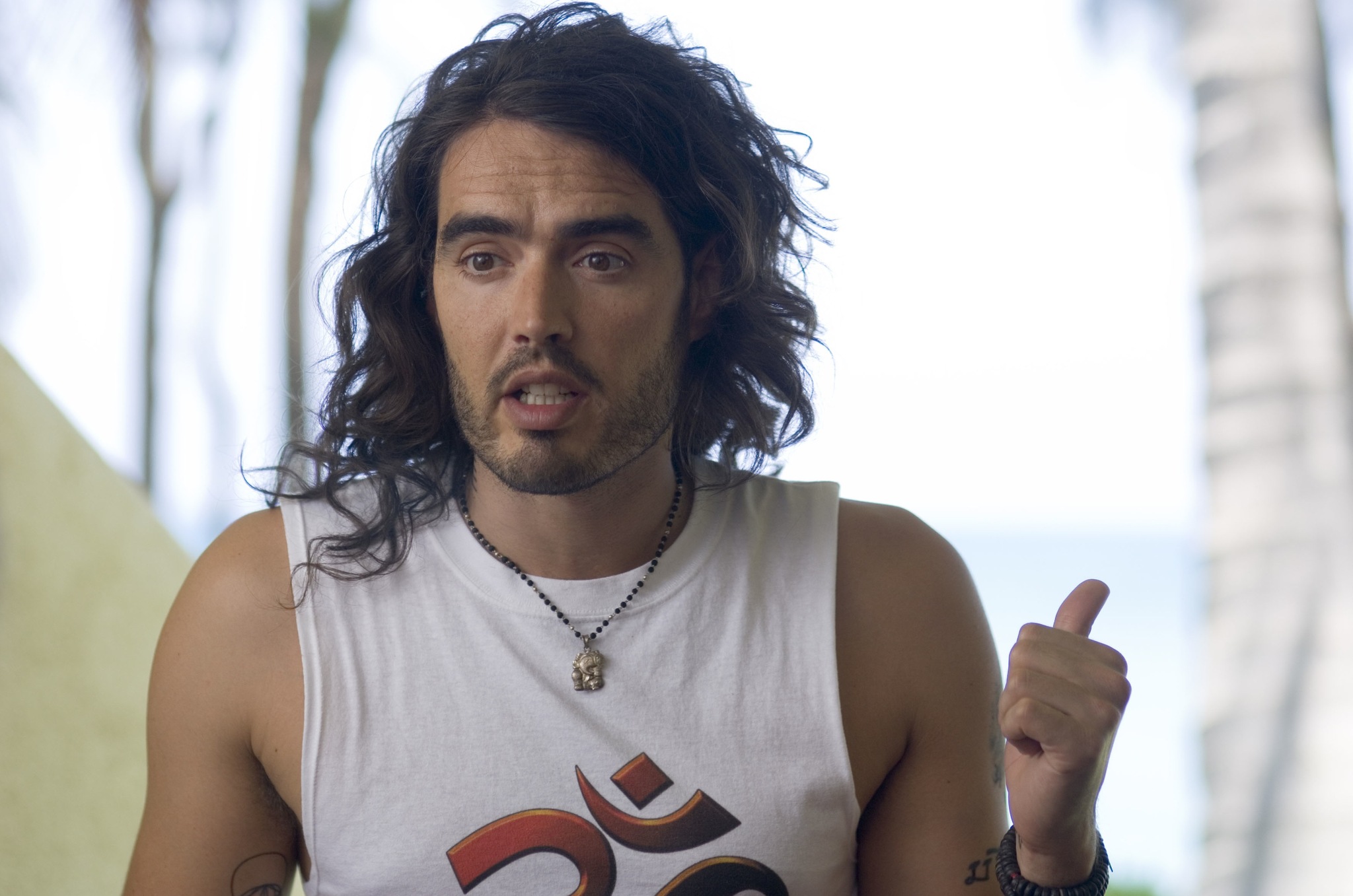Russell Brand en ¿Cómo sobrevivir a mi ex?