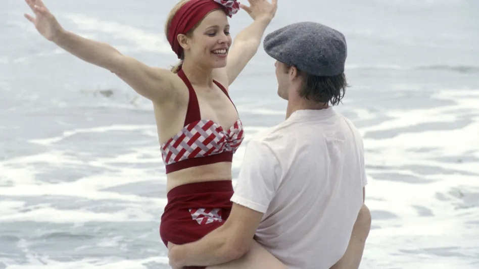 Rachel McAdams y Ryan Gosling en escena de la película "Diario de una pasión" del 2004. Crédito: New Line Cinema.