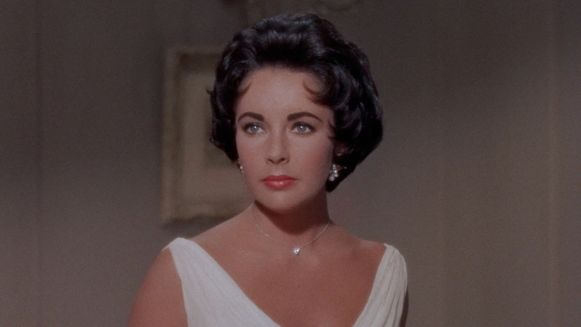 Elizabeth Taylor en Un gato sobre el tejado caliente