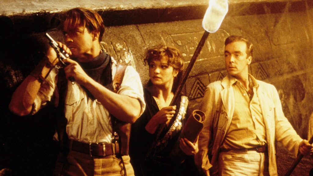 Brendan Fraser, Rachel Weisz y John Hannah en La momia