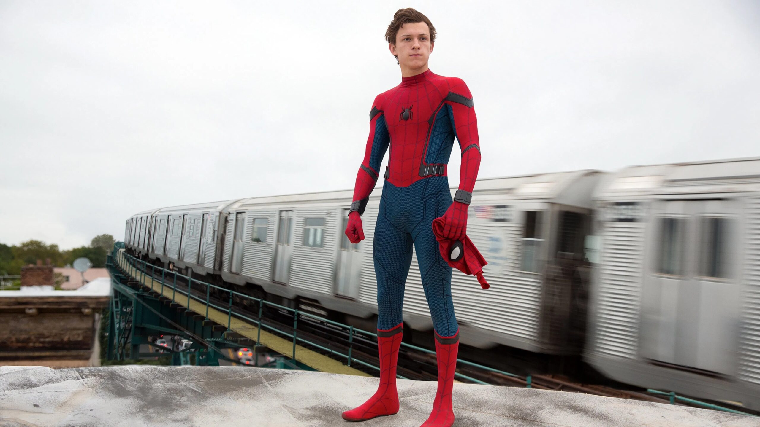 Tom Holland en Spider-Man: De regreso a casa
