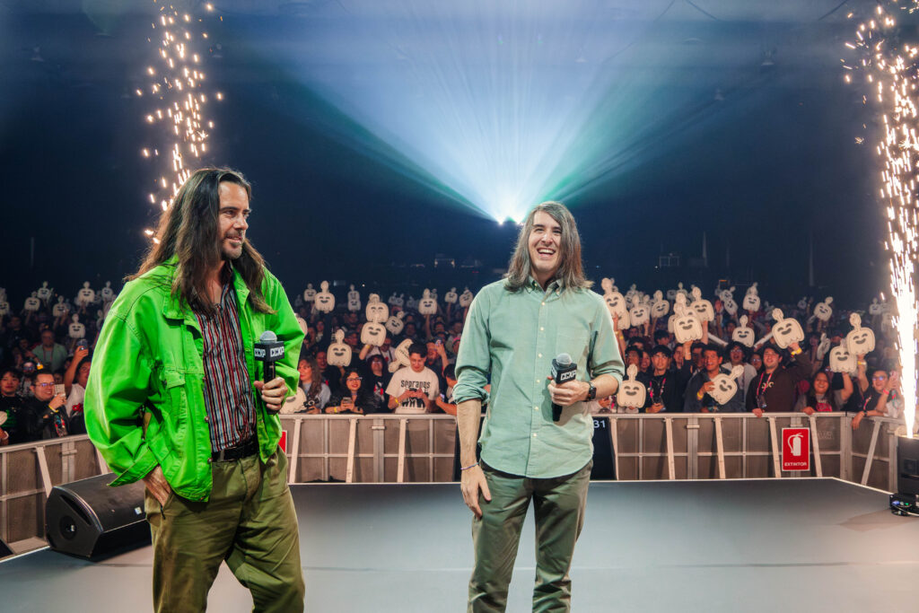 Sean Szeles y J.G. Quintel en el panel Un Show Más: Las Cintas Perdidas