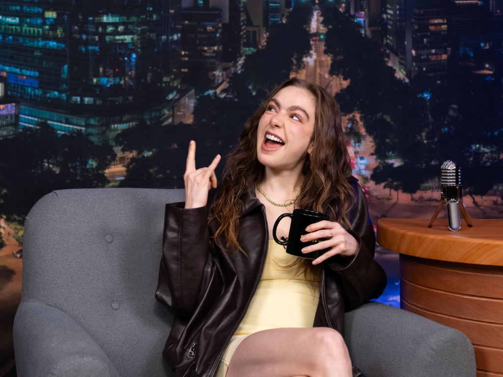 Regina Pavón en Spoiler Show con Rana Fonk